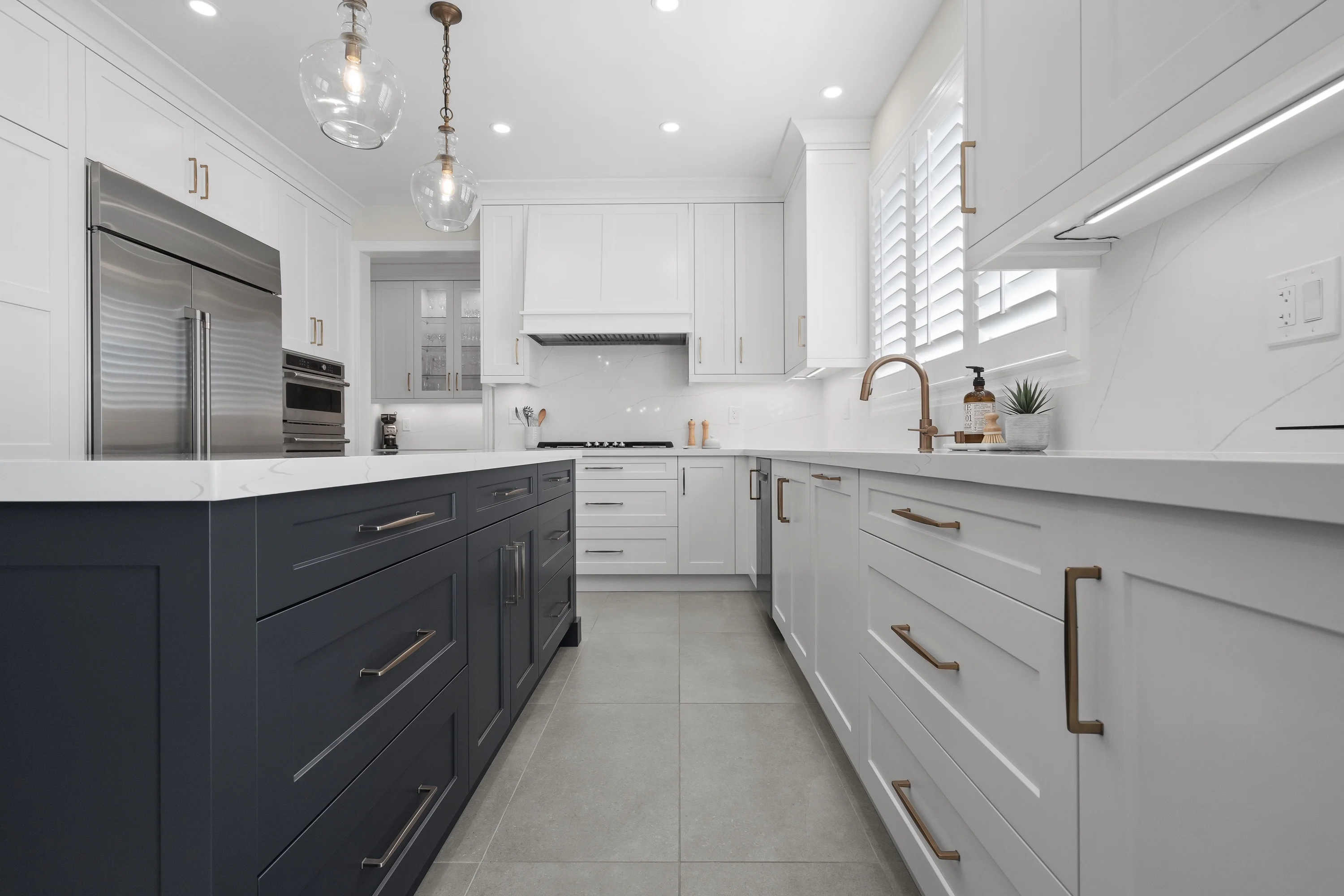 Cabinet Painting vs Replacement: Cost Comparison