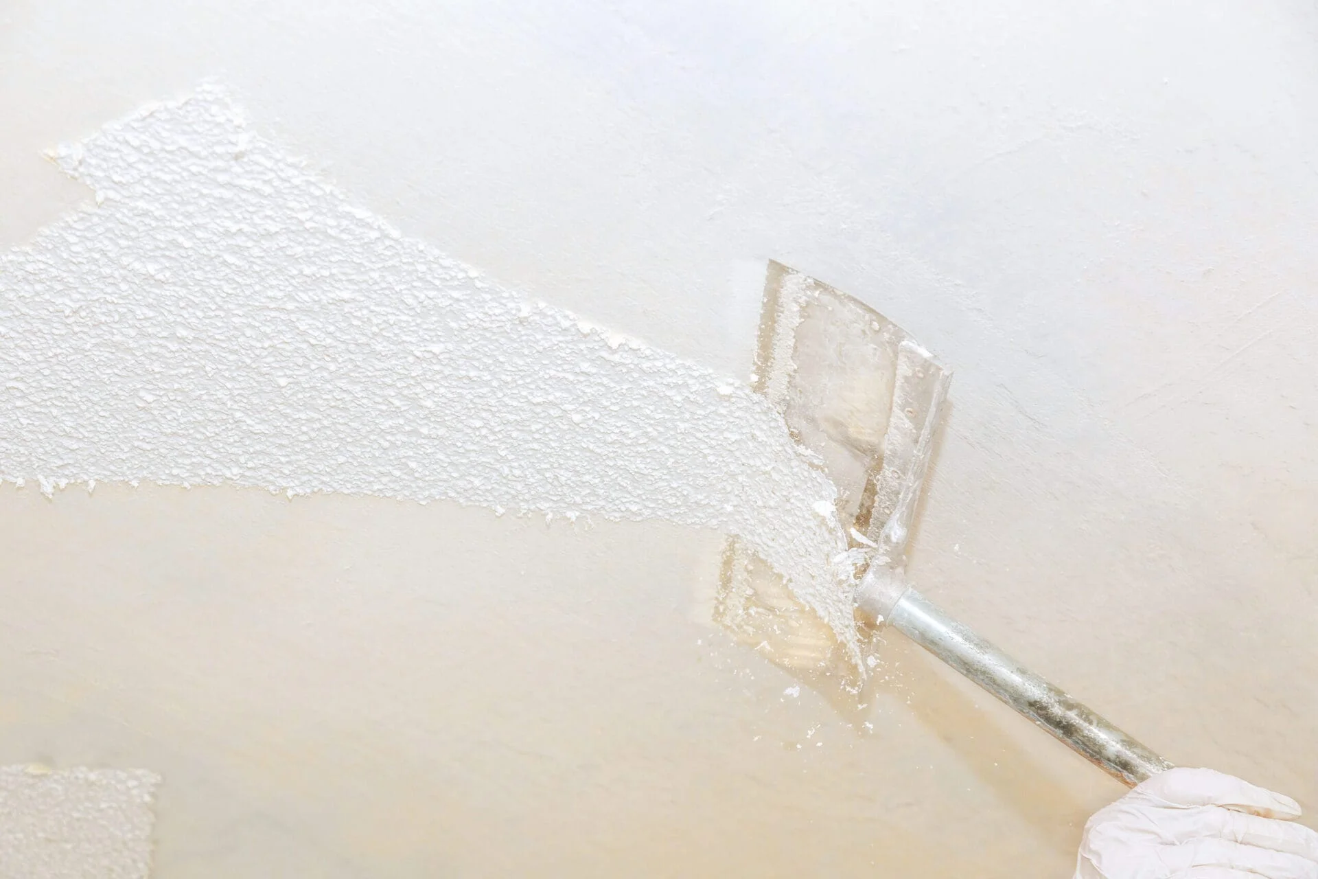 Popcorn Ceiling Removal in Tampa