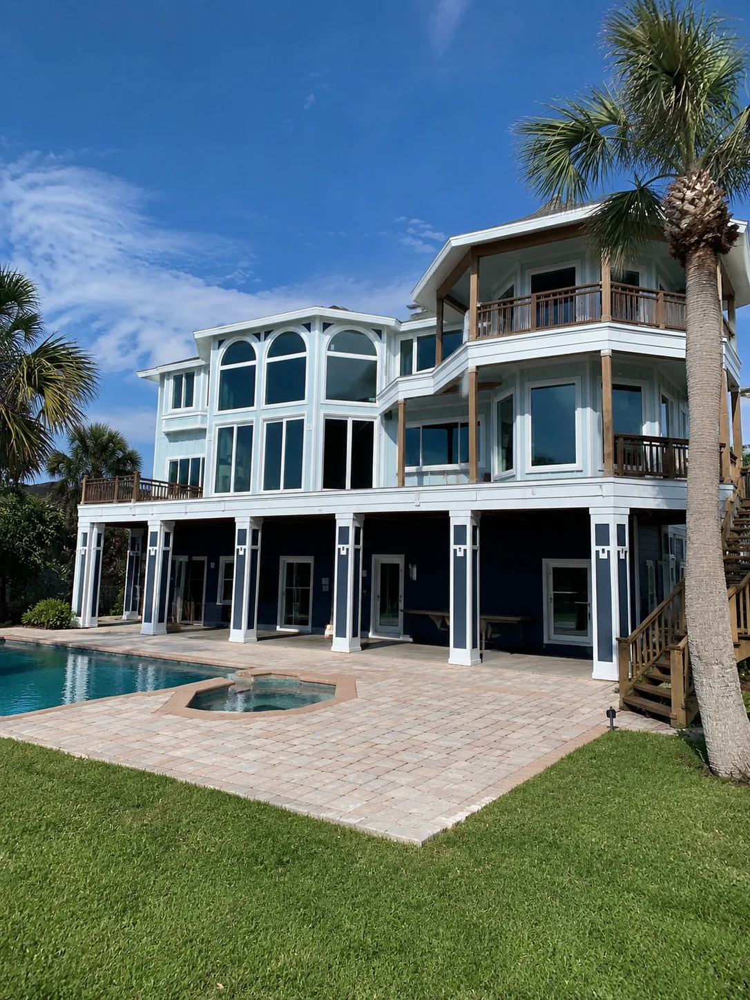 Exterior stucco house painted by Westchase Painting Company