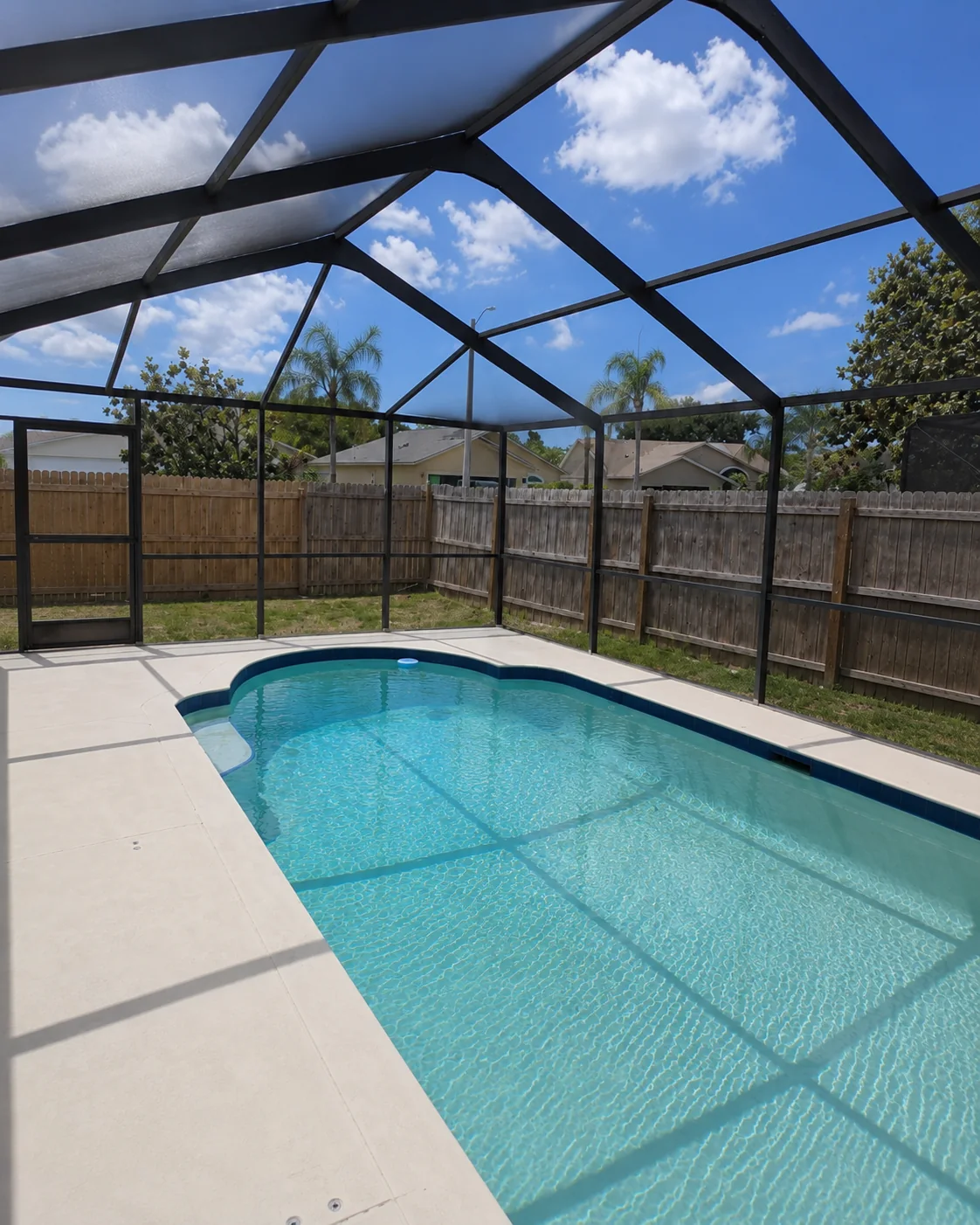 Pool cage refinishing in Tampa Bay